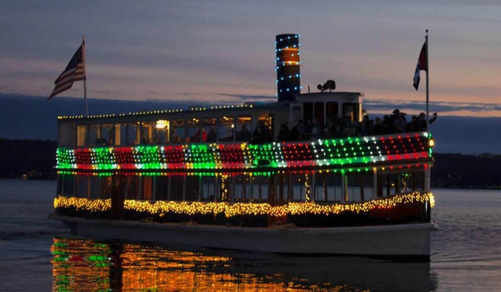 Santa Cruise